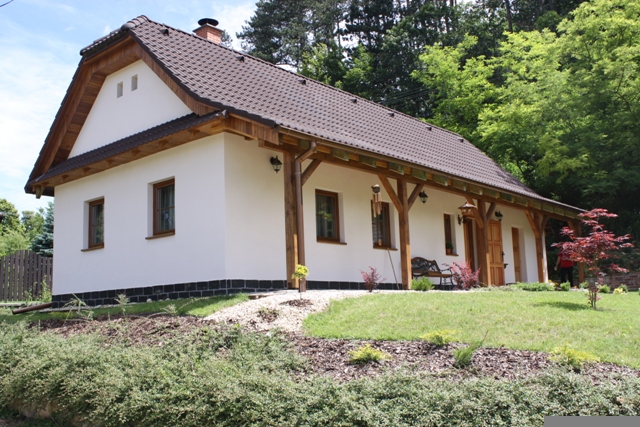 Víkendový dom na vidieku - Hrachovište